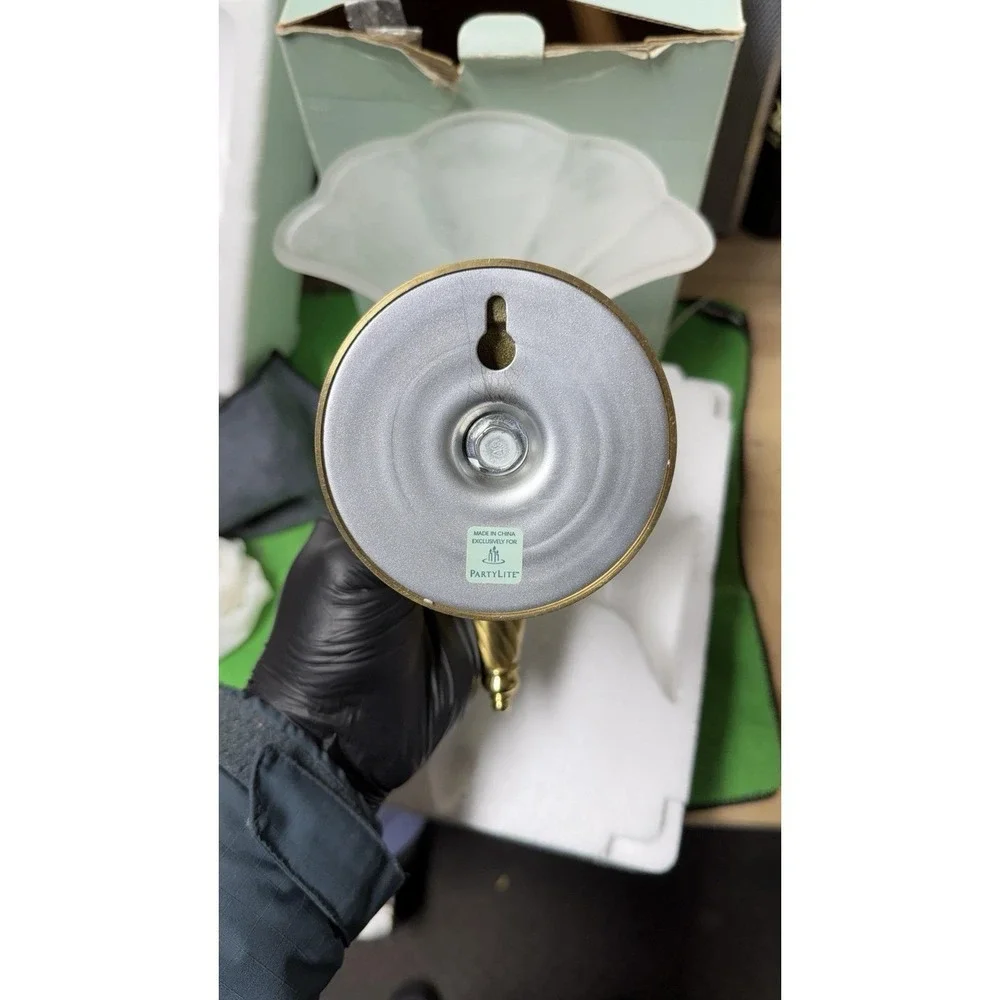 Partylite Lexington Brass Wall Sconce P7760 Frosted‎ Glass Shade - Picture 6 of 13